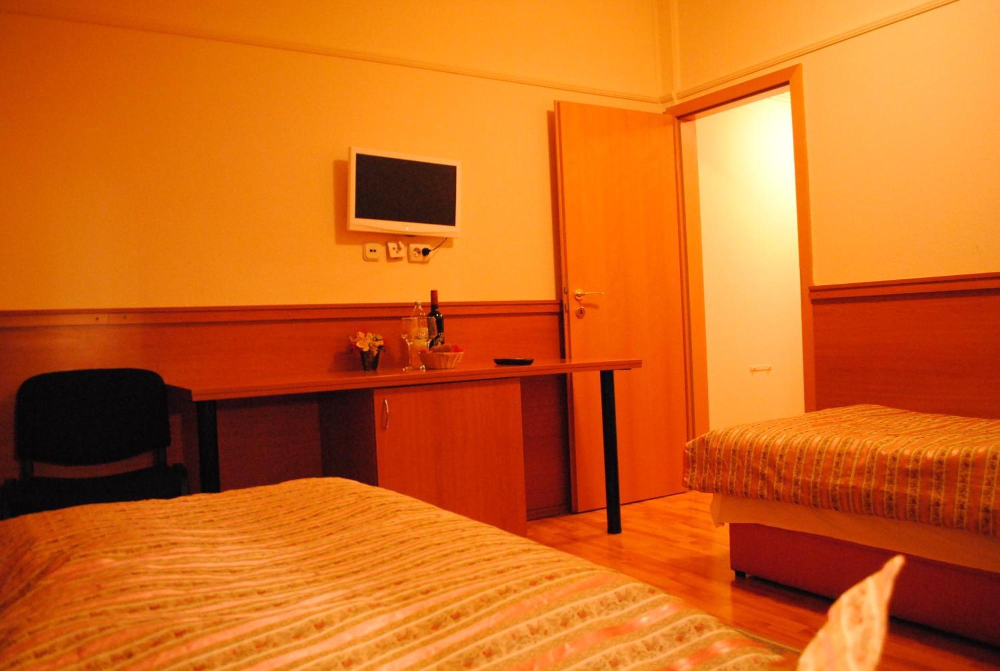 Motel Kiwi Grude Cameră foto