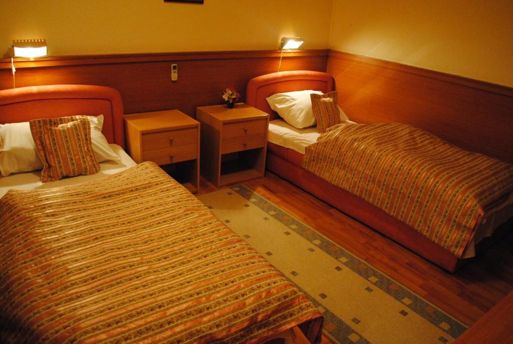 Motel Kiwi Grude Cameră foto